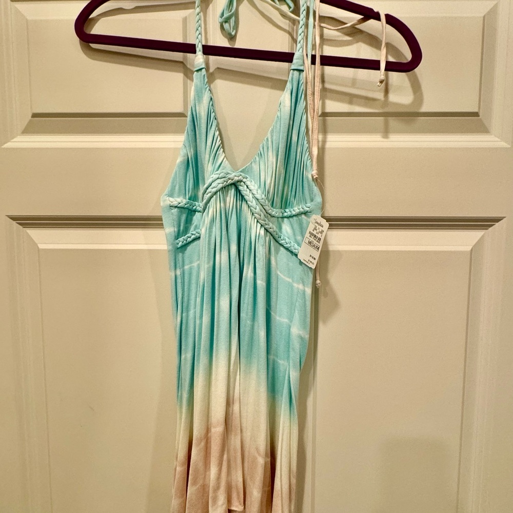 SKY TOP- BRAND NEW! Light blue $ taupe. Tags on- never worn beautiful condition.
